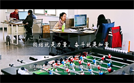 一家箱包廠是否擁有自己的板房，決定了產品創新能力的高低；是否擁有更快的樣品交付能力，決定了能否快速抓住市場的先機。因此，挑選一家適合自己的箱包廠家，能否快速的交付樣品非常重要。那么今天一起來看看，義烏箱包廠-志豪皮具的板房師傅們是怎樣和時間賽跑的。.jpg