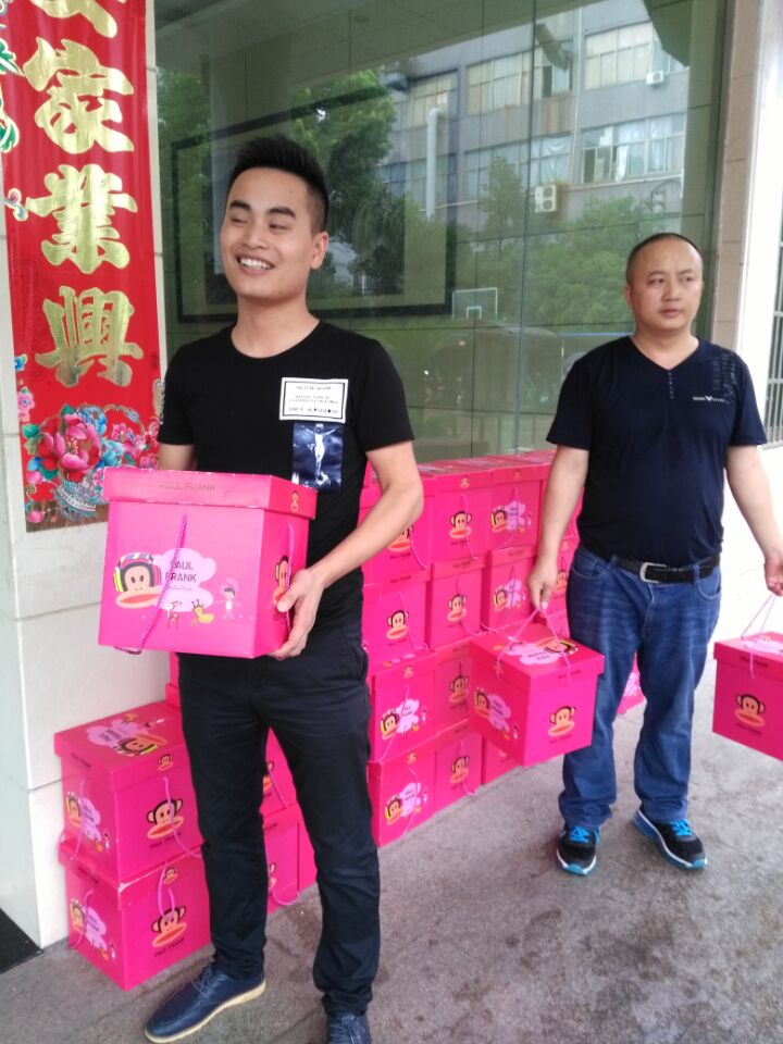 義烏箱包廠志豪皮具這個中秋禮品別開生面