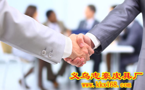 中檔女包加工 義烏箱包廠客戶口碑說話